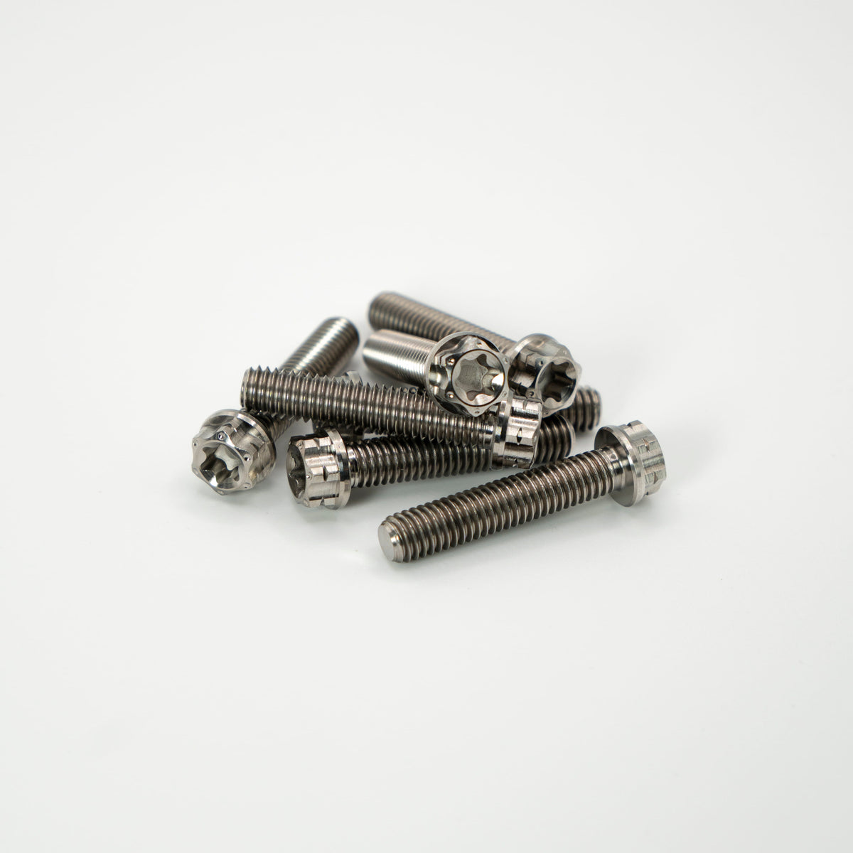 Vis titane Torx M6 × 30